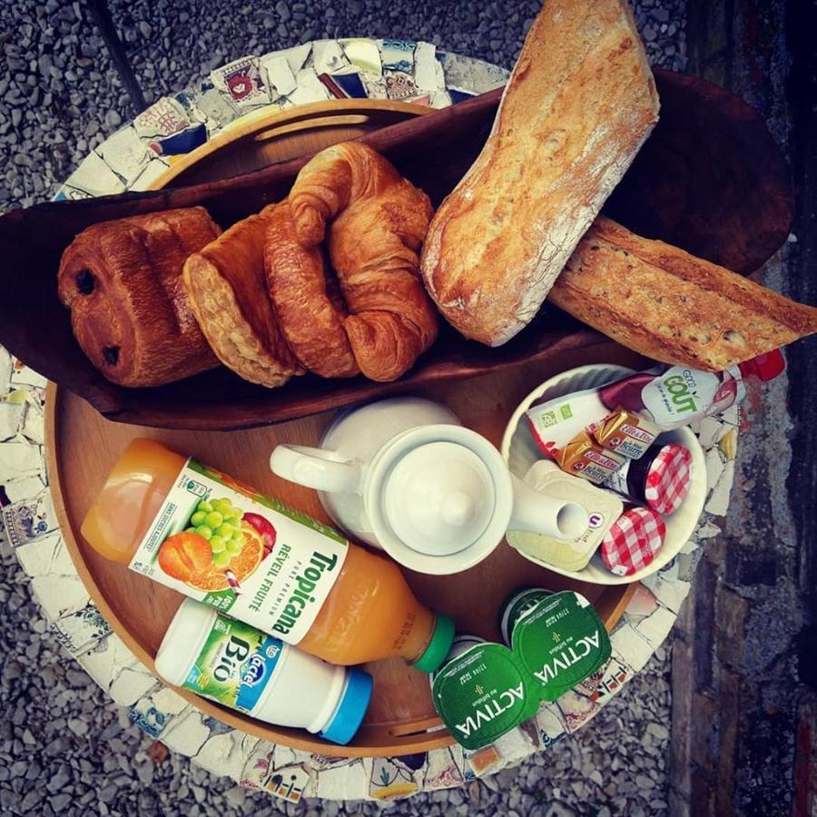 Le Gite De Saint Phal Екстериор снимка